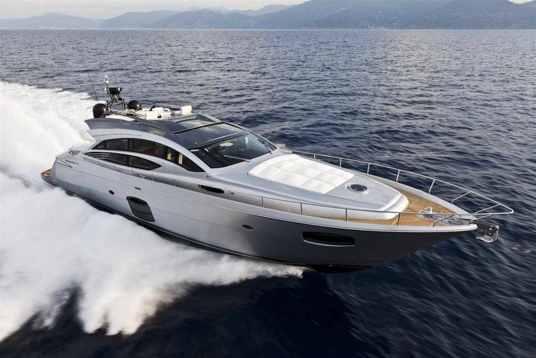 Pershing 74