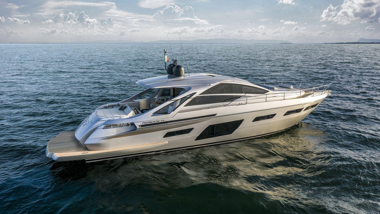 Pershing 7X