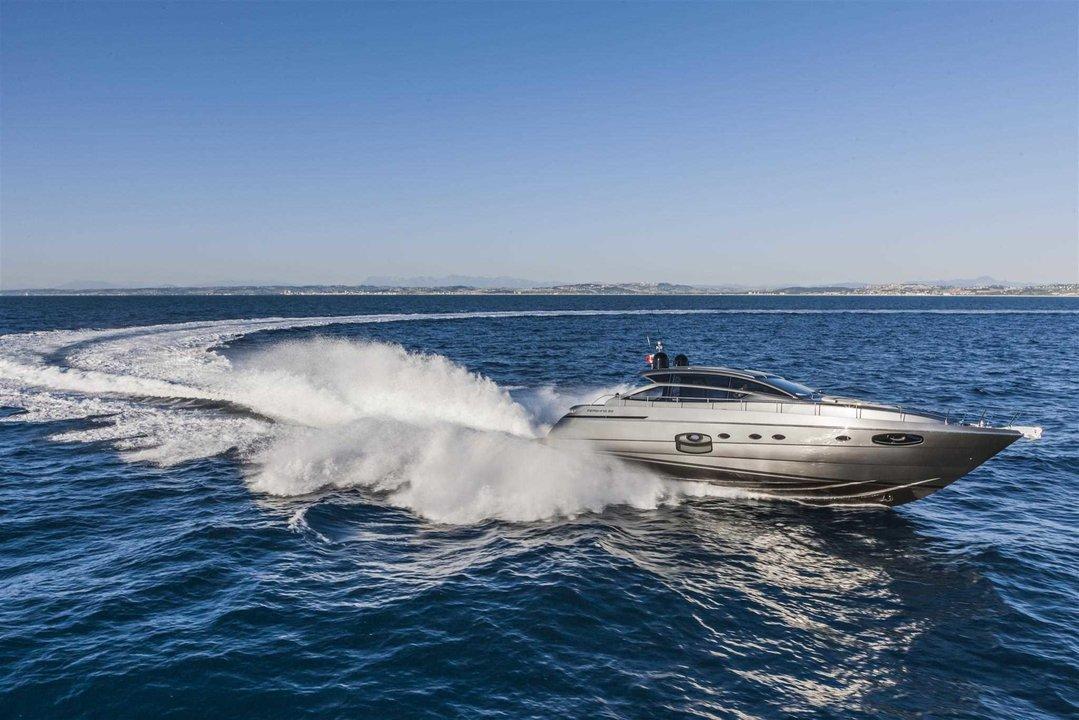Pershing 62