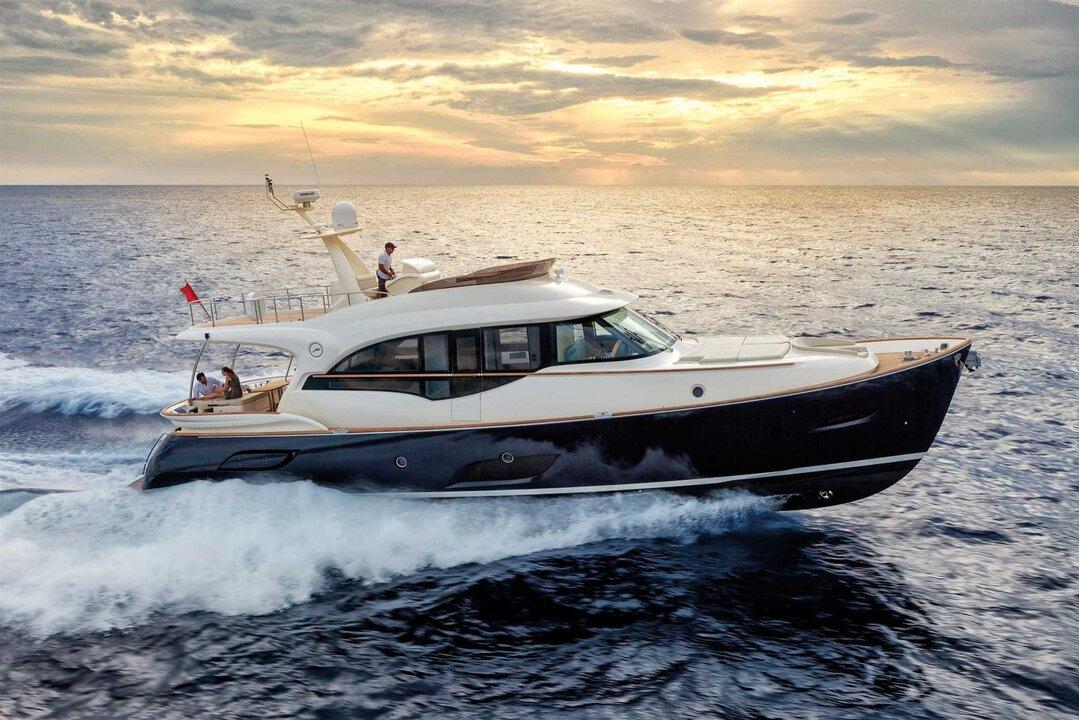 Mochi Craft Dolphin 64’ Cruiser