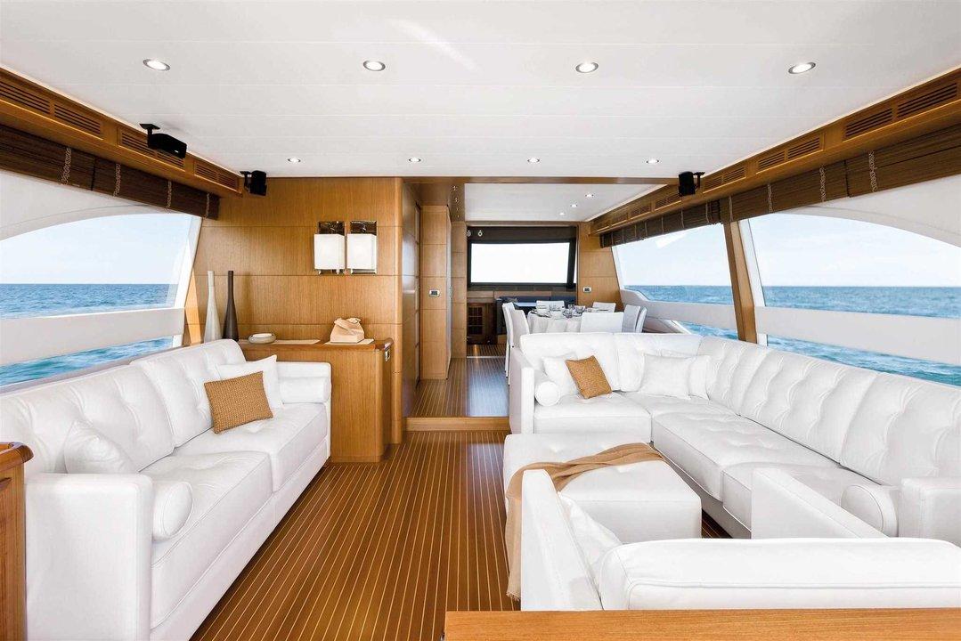 Mochi Craft Dolphin 74’ Cruiser