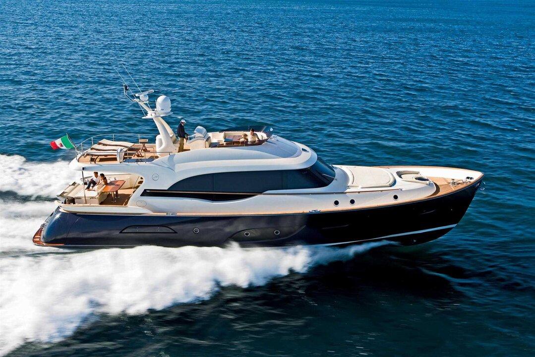 Mochi Craft Dolphin 74’ Cruiser