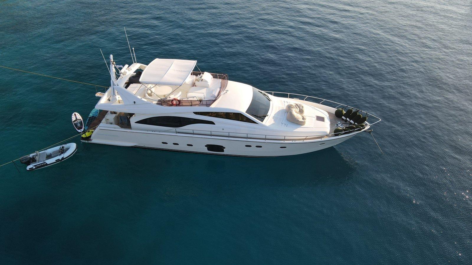 FERRETTI 681 M/Y FLOW