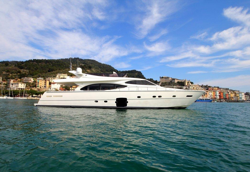 Ferretti Yachts 780 - 04
