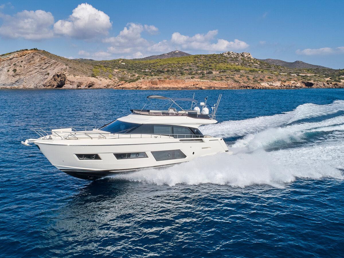 Ferretti Yachts 670 "Favilla"