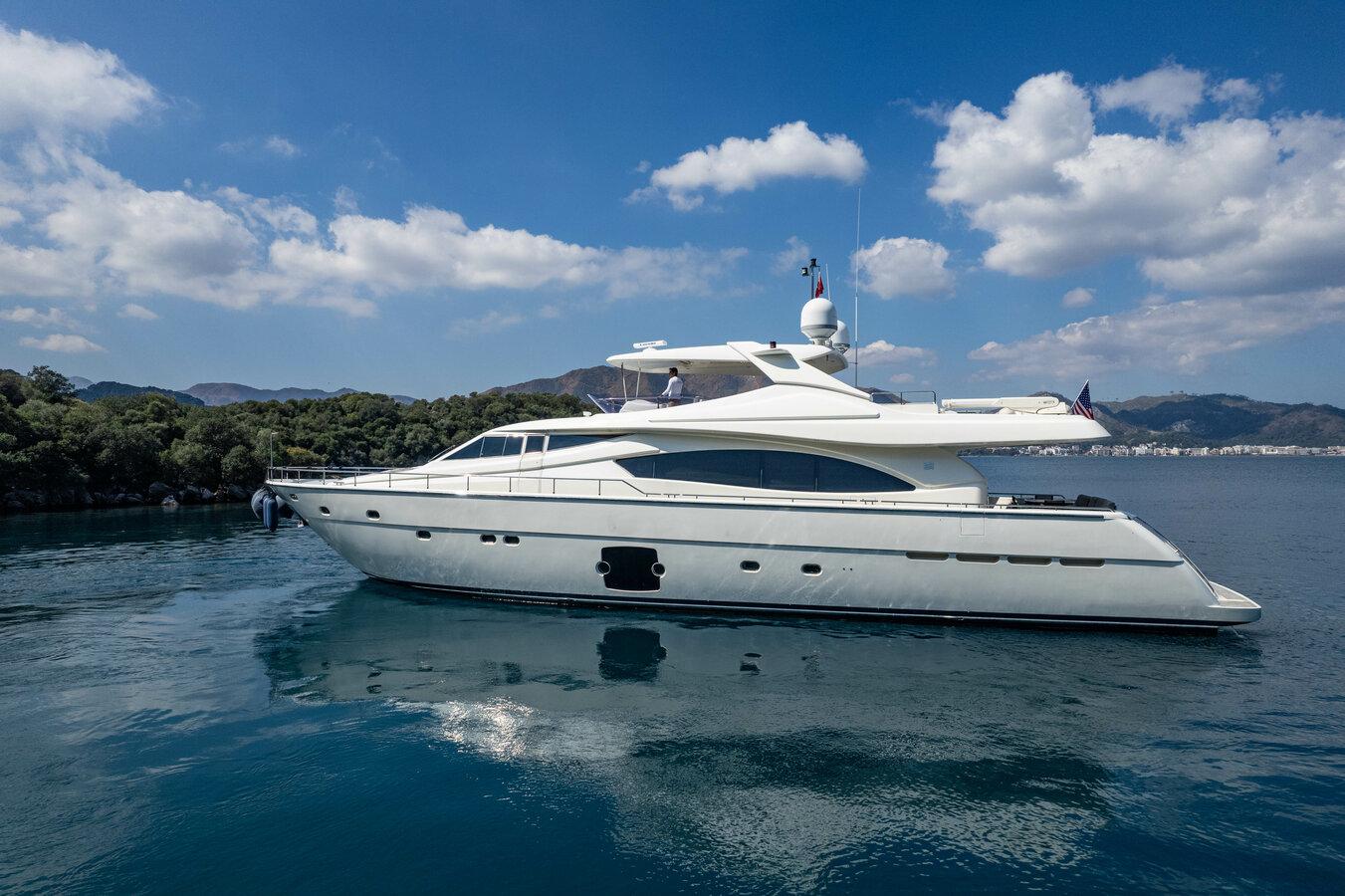 Ferretti Yachts 881 "DAYDREAM"