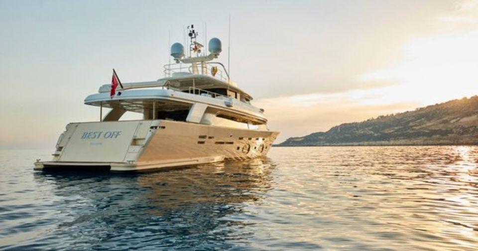 Motor-yacht DEVA sold