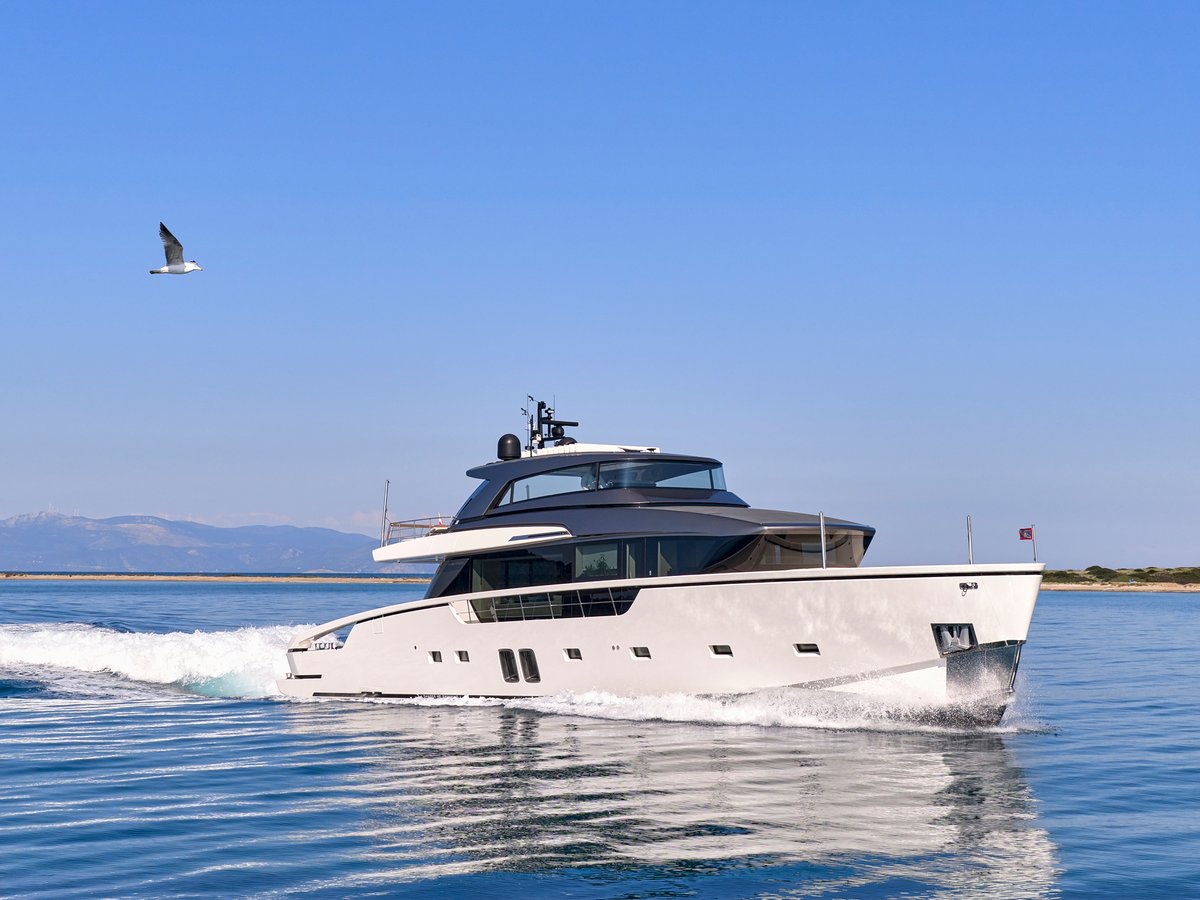 DELLAGRAZIA / EKKA Yachts